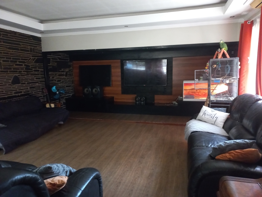 4 Bedroom Property for Sale in Wonderboom South Gauteng