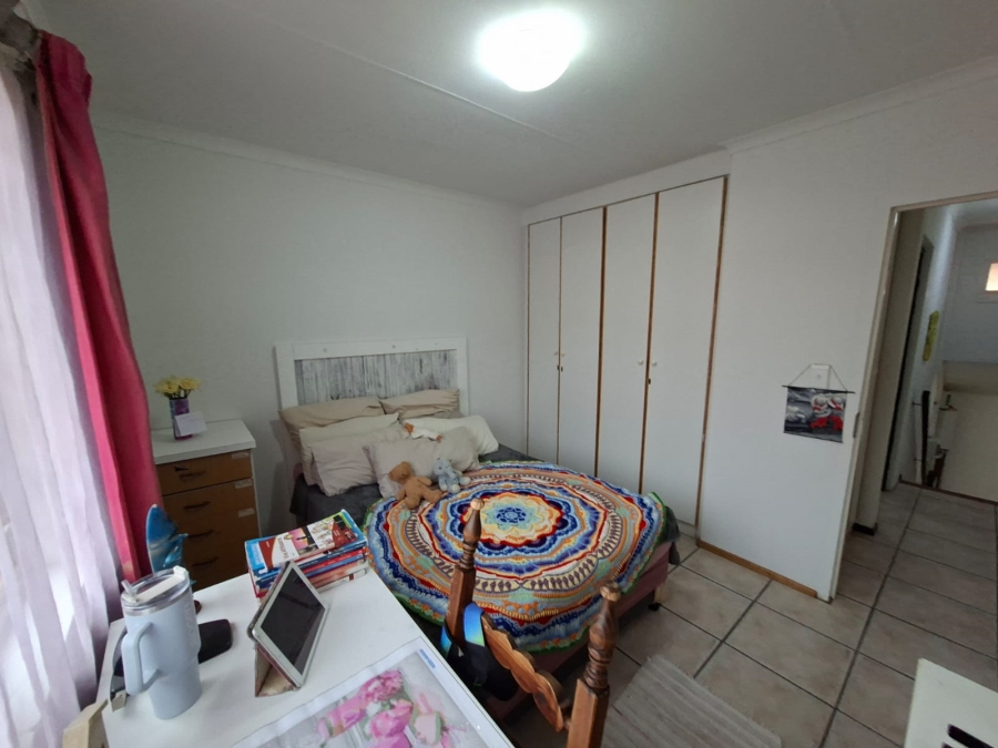 3 Bedroom Property for Sale in Die Wilgers Gauteng