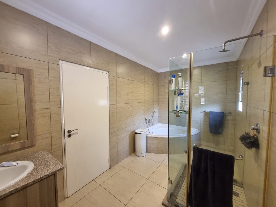 To Let 3 Bedroom Property for Rent in Equestria Gauteng