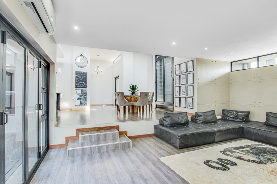 4 Bedroom Property for Sale in Copperleaf Estate Gauteng