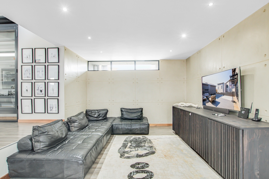 4 Bedroom Property for Sale in Copperleaf Estate Gauteng