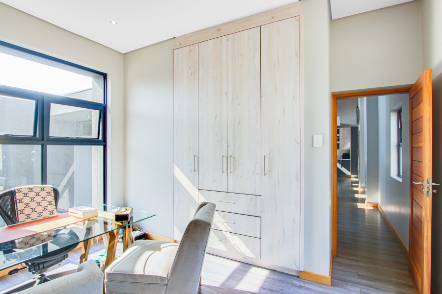 4 Bedroom Property for Sale in Copperleaf Estate Gauteng
