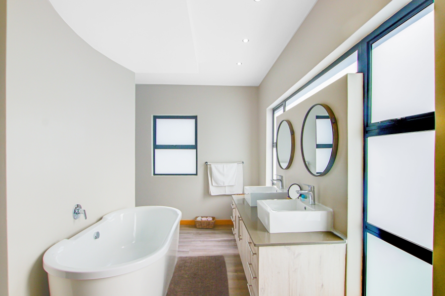 4 Bedroom Property for Sale in Copperleaf Estate Gauteng