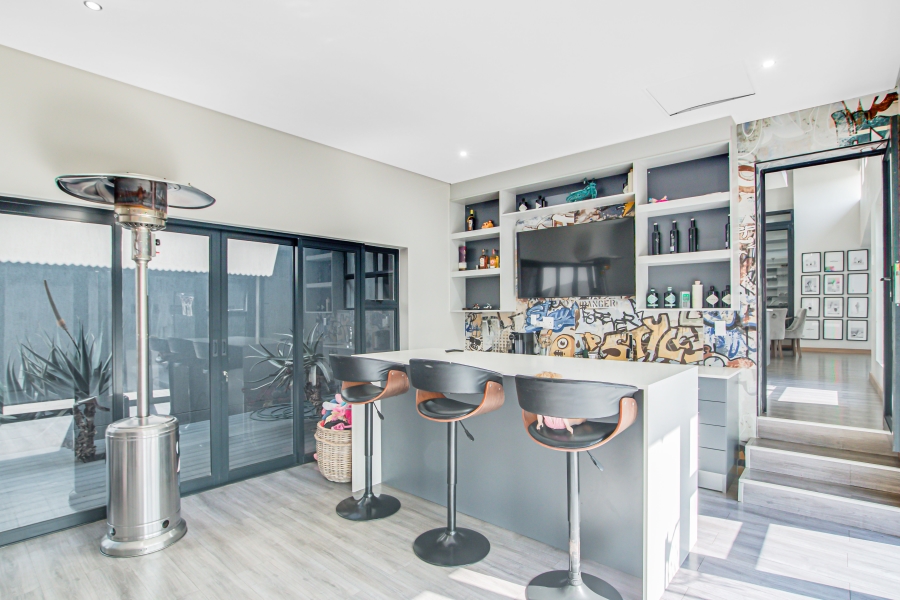4 Bedroom Property for Sale in Copperleaf Estate Gauteng
