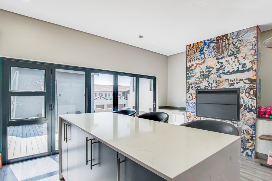 4 Bedroom Property for Sale in Copperleaf Estate Gauteng