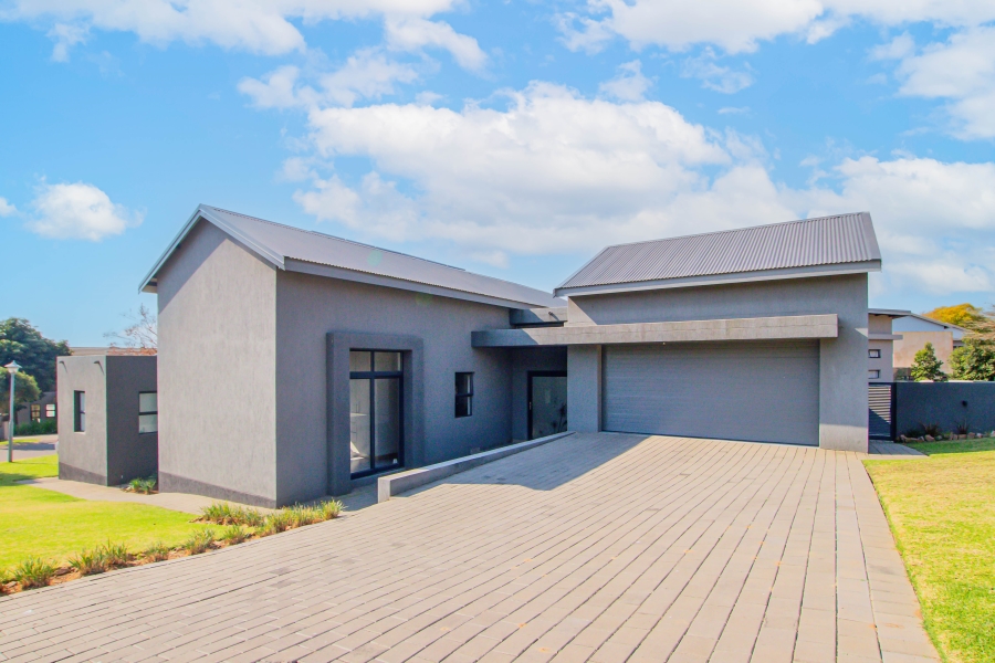 4 Bedroom Property for Sale in Copperleaf Estate Gauteng