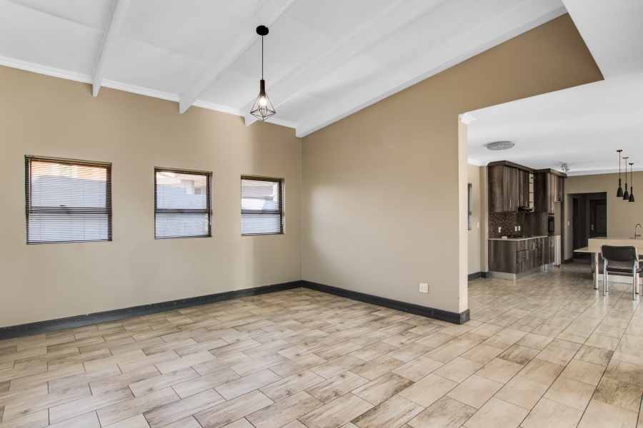 To Let 4 Bedroom Property for Rent in Copperleaf Estate Gauteng