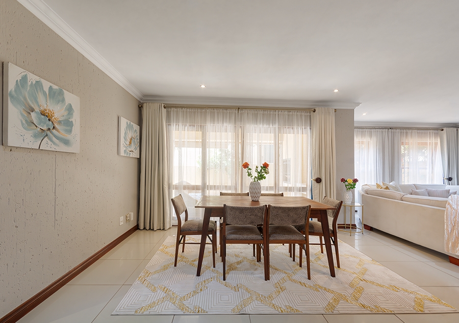 4 Bedroom Property for Sale in Broadacres Gauteng