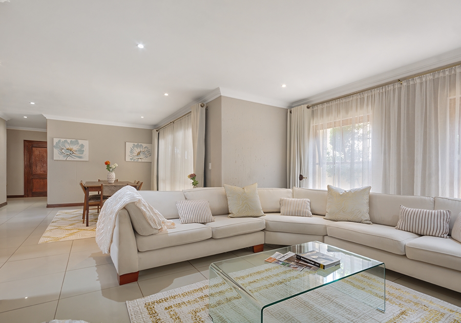 4 Bedroom Property for Sale in Broadacres Gauteng