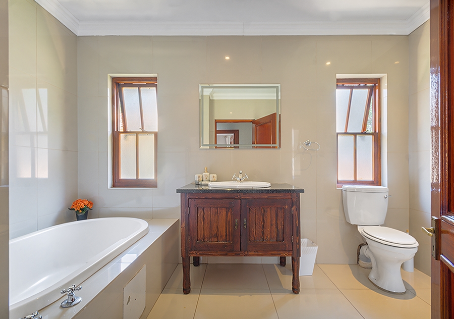 4 Bedroom Property for Sale in Broadacres Gauteng