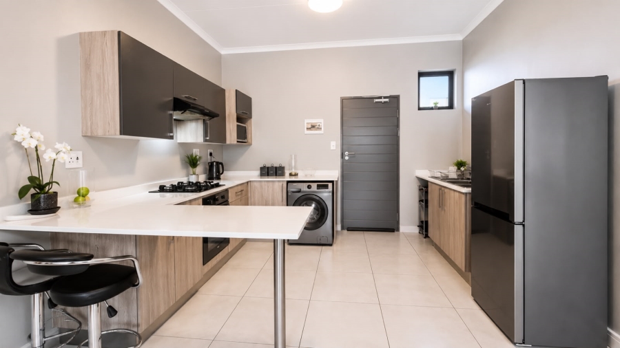 To Let 2 Bedroom Property for Rent in Midridge Park Gauteng