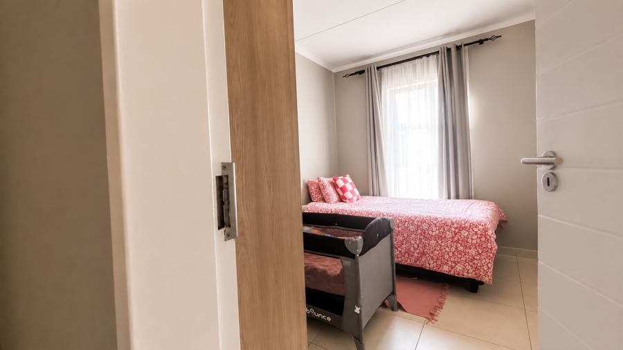 To Let 2 Bedroom Property for Rent in Midridge Park Gauteng