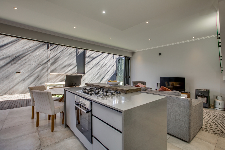 To Let 4 Bedroom Property for Rent in Bryanston Gauteng