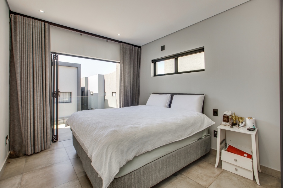 To Let 4 Bedroom Property for Rent in Bryanston Gauteng