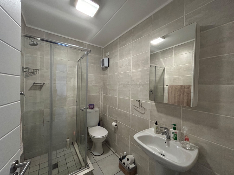 To Let 2 Bedroom Property for Rent in Linbro Park Gauteng