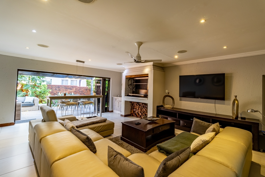 To Let 4 Bedroom Property for Rent in Silver Lakes Golf Estate Gauteng