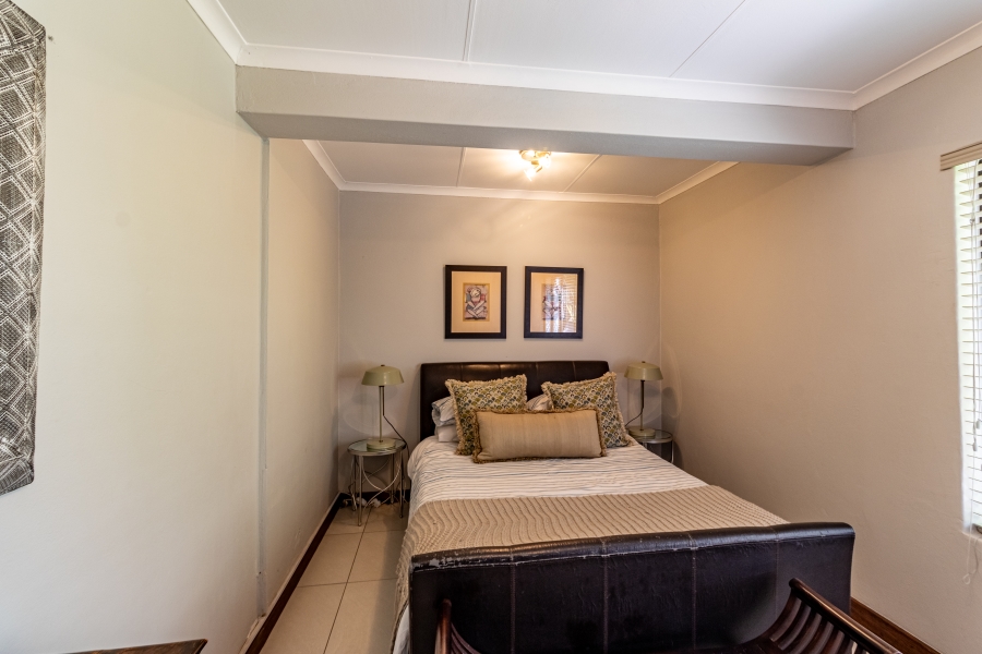 To Let 4 Bedroom Property for Rent in Silver Lakes Golf Estate Gauteng