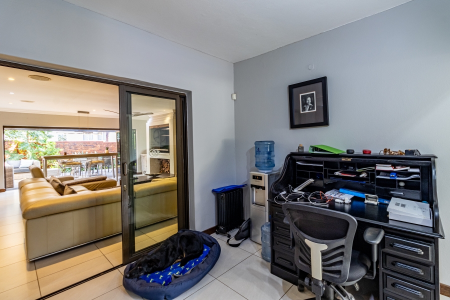 To Let 4 Bedroom Property for Rent in Silver Lakes Golf Estate Gauteng