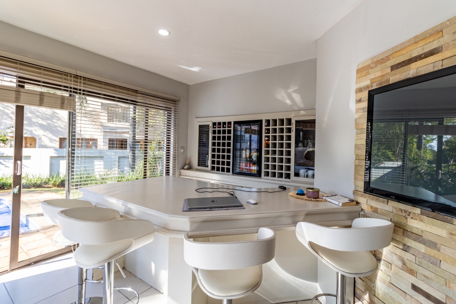 To Let 4 Bedroom Property for Rent in Silver Lakes Golf Estate Gauteng