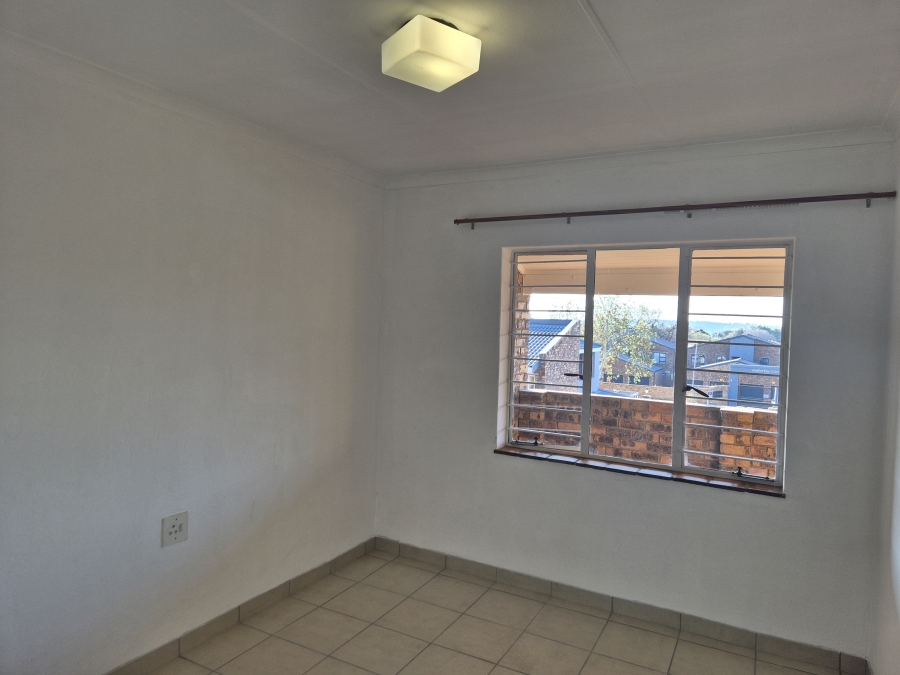 To Let 3 Bedroom Property for Rent in Fairland Gauteng