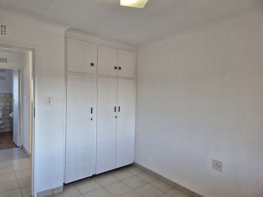 To Let 3 Bedroom Property for Rent in Fairland Gauteng