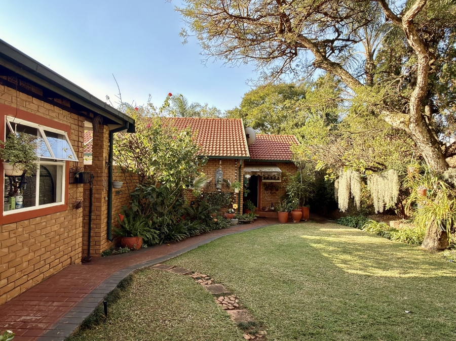 3 Bedroom Property for Sale in Val de Grace Gauteng