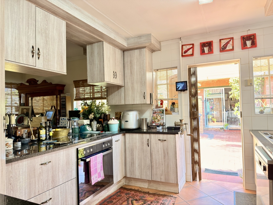 3 Bedroom Property for Sale in Val de Grace Gauteng