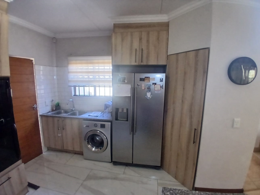 To Let 3 Bedroom Property for Rent in Equestria Gauteng