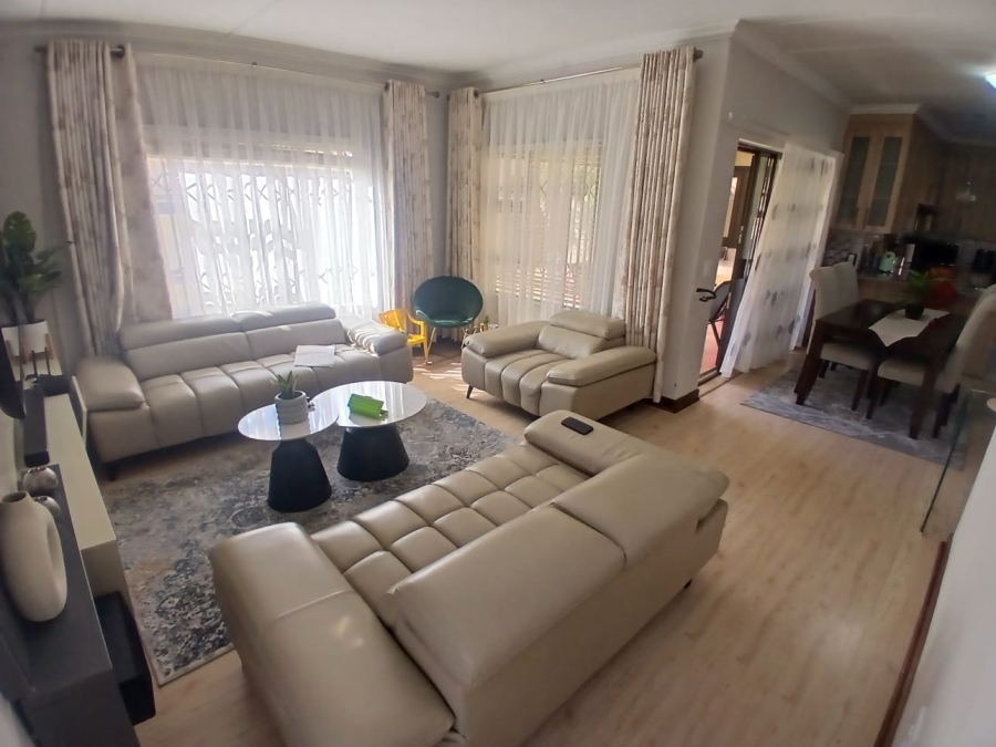To Let 3 Bedroom Property for Rent in Equestria Gauteng
