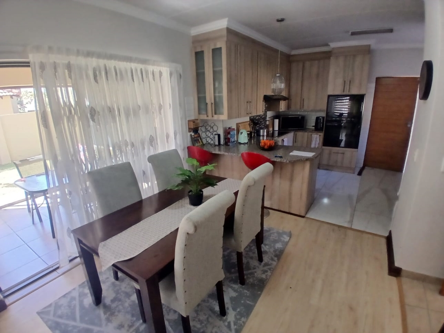 To Let 3 Bedroom Property for Rent in Equestria Gauteng