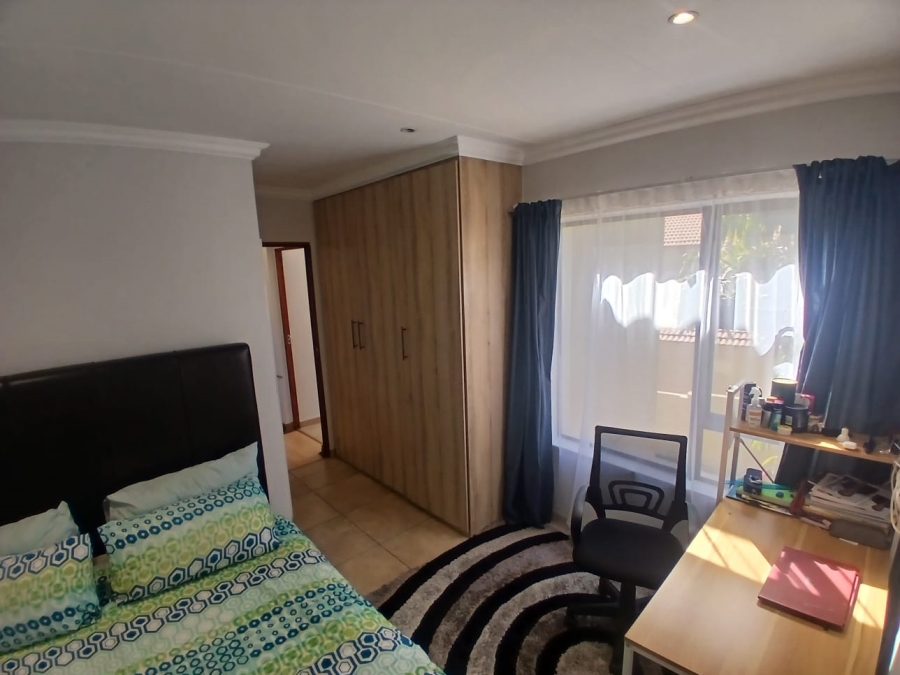 To Let 3 Bedroom Property for Rent in Equestria Gauteng