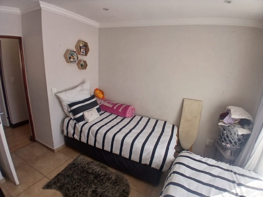 To Let 3 Bedroom Property for Rent in Equestria Gauteng