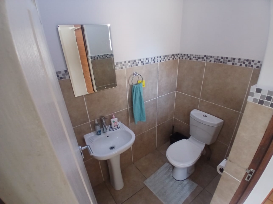 To Let 3 Bedroom Property for Rent in Equestria Gauteng