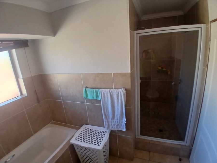 To Let 3 Bedroom Property for Rent in Equestria Gauteng