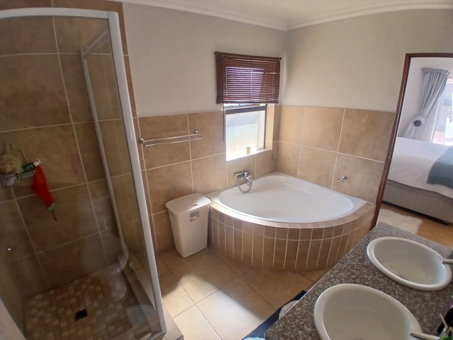 To Let 3 Bedroom Property for Rent in Equestria Gauteng