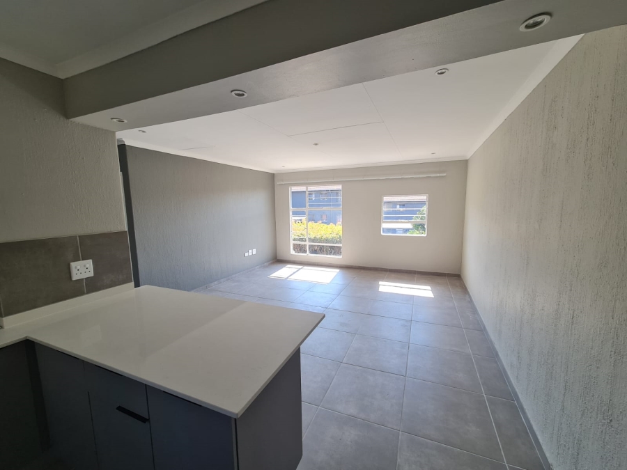 2 Bedroom Property for Sale in La Montagne Gauteng