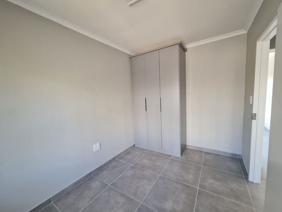 2 Bedroom Property for Sale in La Montagne Gauteng