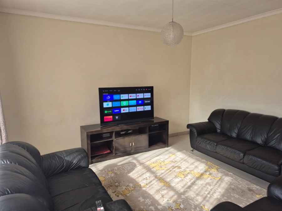 3 Bedroom Property for Sale in Birchleigh North Gauteng