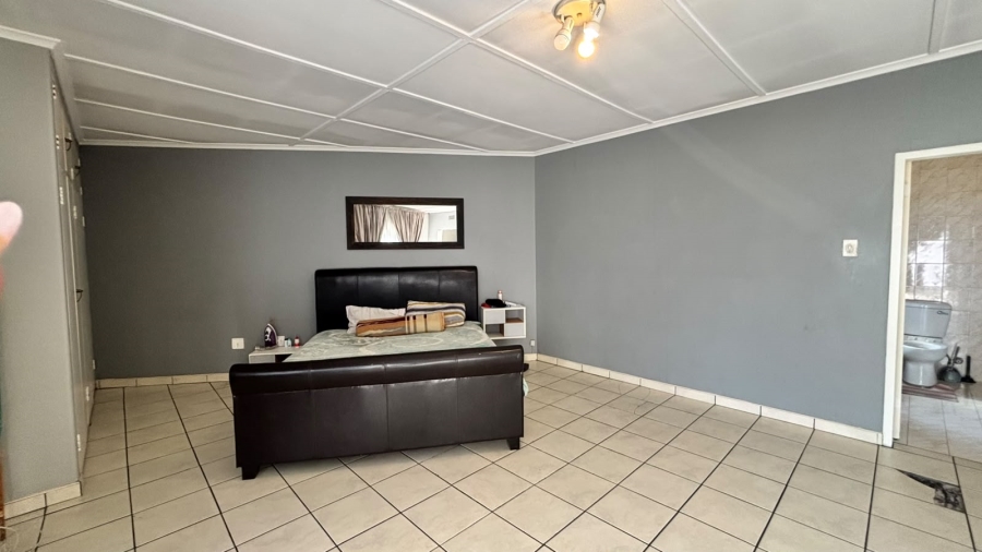 4 Bedroom Property for Sale in Benoni Central Gauteng