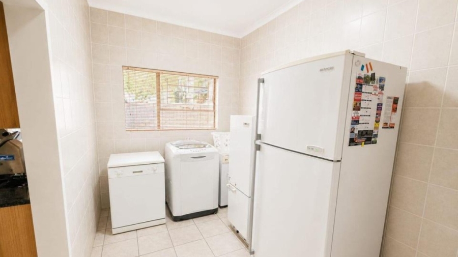 4 Bedroom Property for Sale in Glen Marais Gauteng