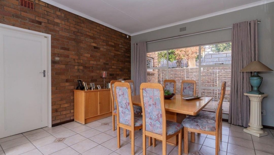 4 Bedroom Property for Sale in Glen Marais Gauteng