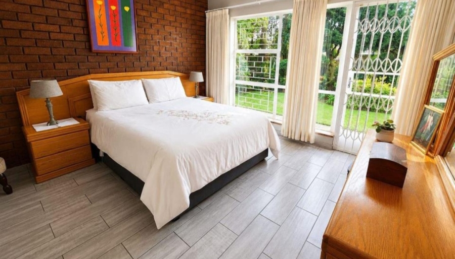 4 Bedroom Property for Sale in Glen Marais Gauteng