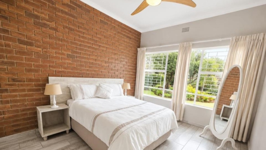 4 Bedroom Property for Sale in Glen Marais Gauteng