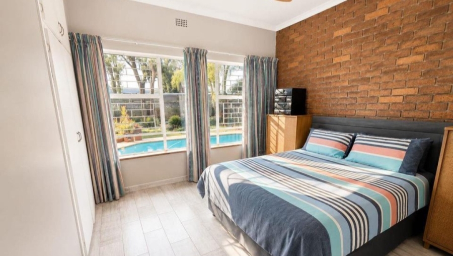 4 Bedroom Property for Sale in Glen Marais Gauteng
