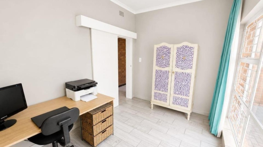 4 Bedroom Property for Sale in Glen Marais Gauteng