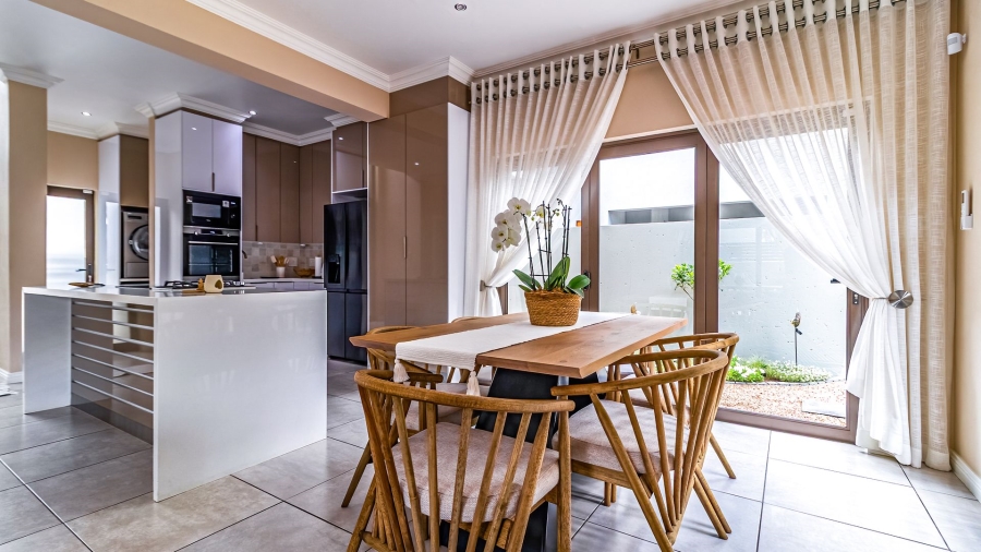 3 Bedroom Property for Sale in Bedfordview Gauteng