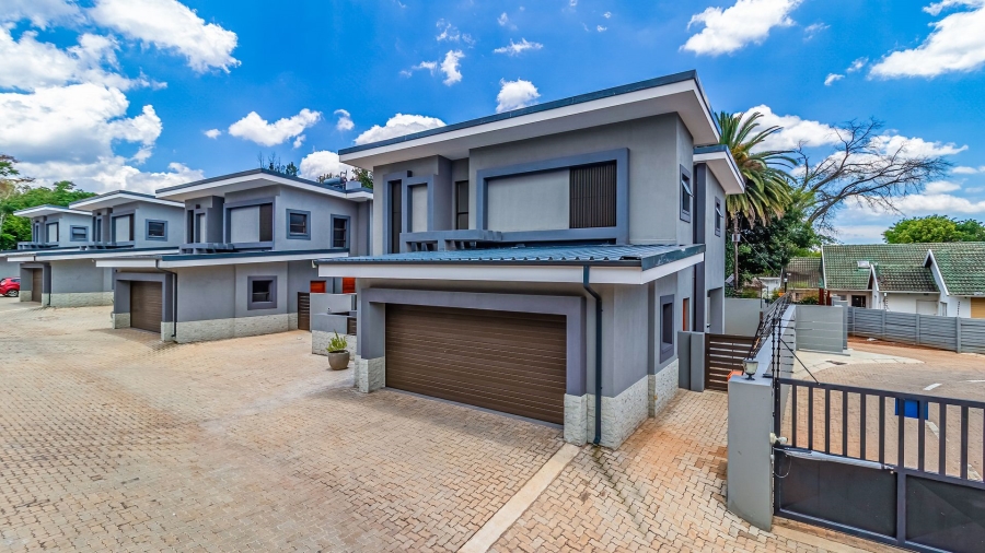 3 Bedroom Property for Sale in Bedfordview Gauteng