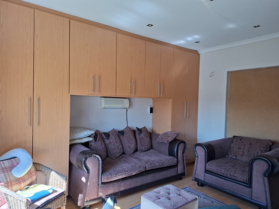 4 Bedroom Property for Sale in Dalpark Gauteng
