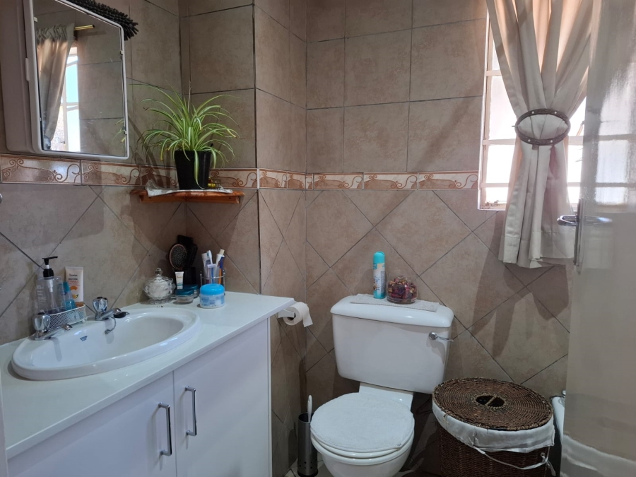 4 Bedroom Property for Sale in Dalpark Gauteng