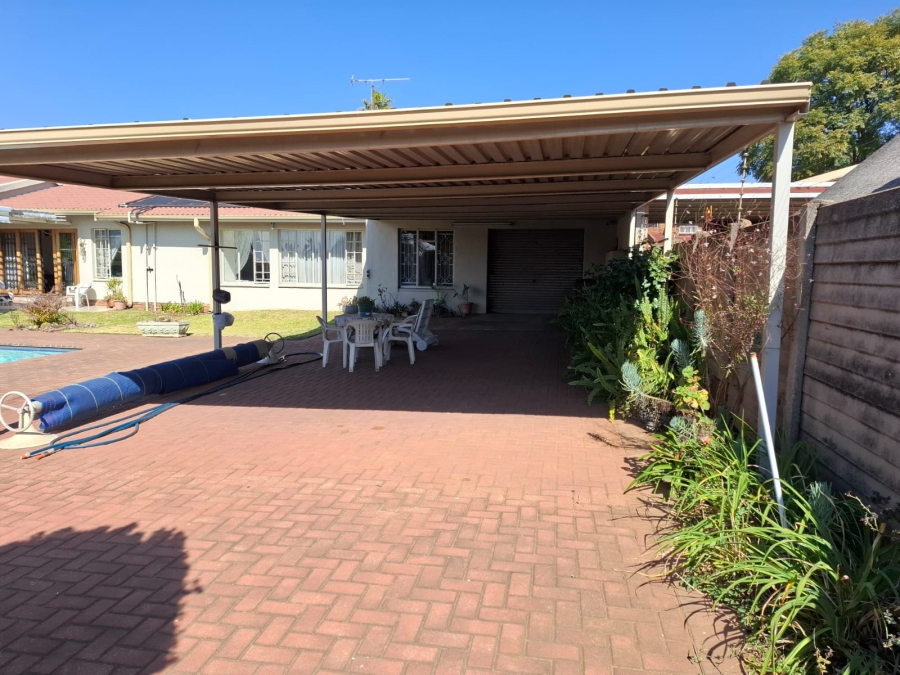 4 Bedroom Property for Sale in Dalpark Gauteng